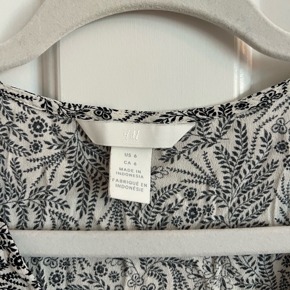 Blouse. - Picture 3 of 3